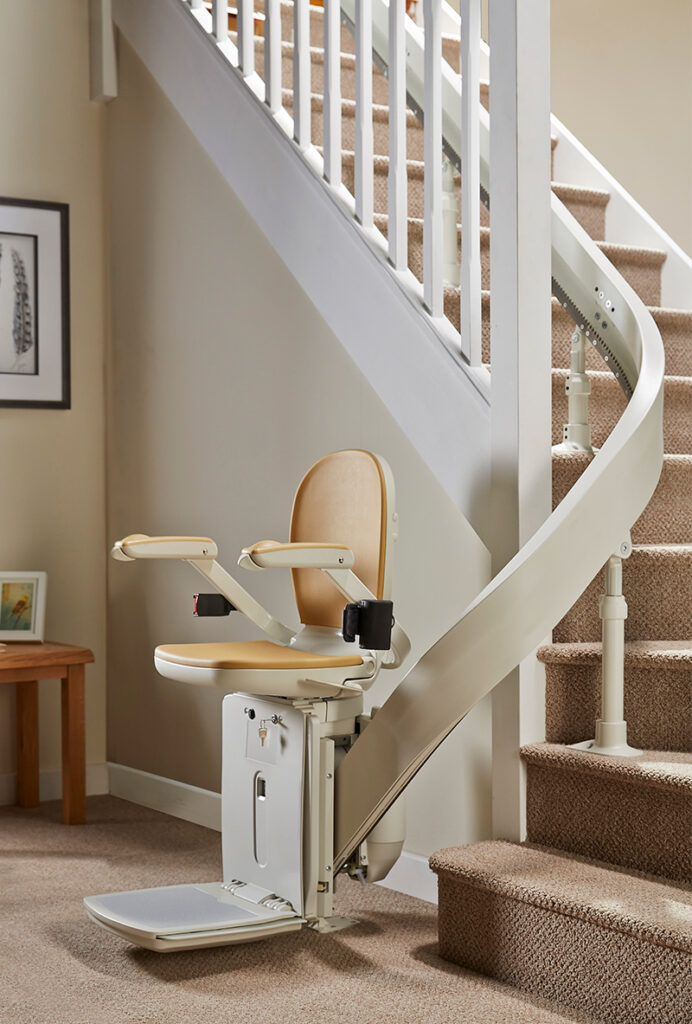 acorn 180 curved stairlift_2
