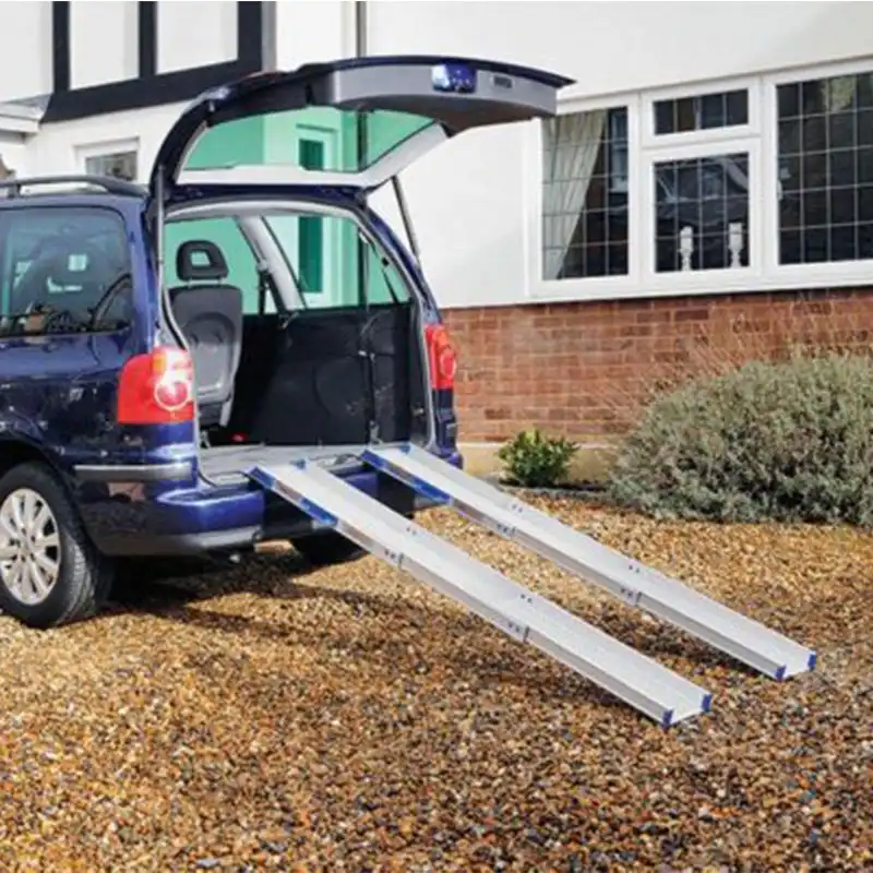 ultralight telescopic channel ramps vehicle